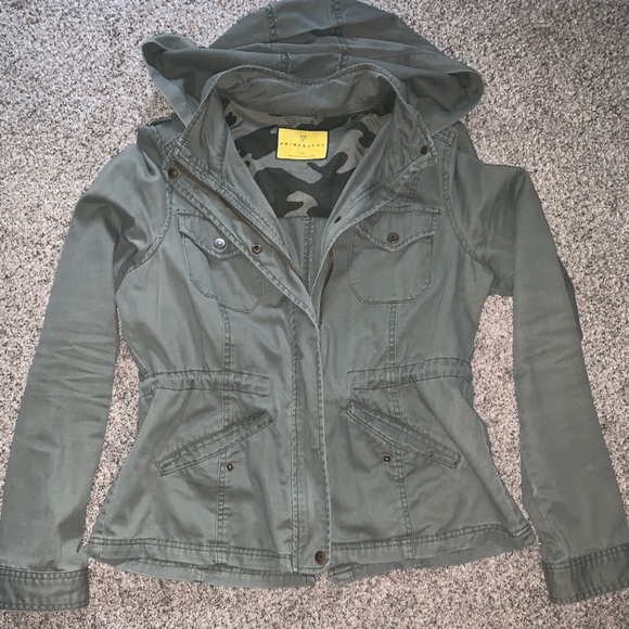 Prince & Fox Jackets & Blazers - Prince & Fox Lightweight Green Jacket